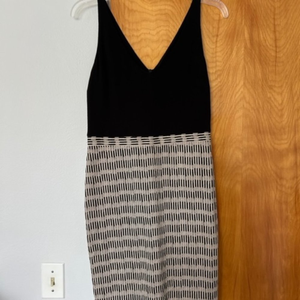 Summer sleeveless Loft dress